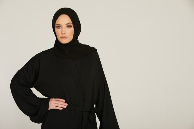 Slim Sleeve Classic Black Open Abaya