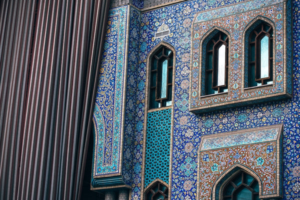 Ramadan, tiles mosque exterior