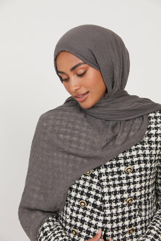 Frayed Crinkle Hijab - Dark Grey