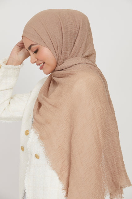Frayed Crinkle Hijab - Natural