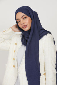 Frayed Crinkle Hijab - Deep Navy