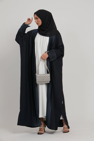 Luxury Urban Chic Open Abaya With Pleated Detailing – AbayaButh