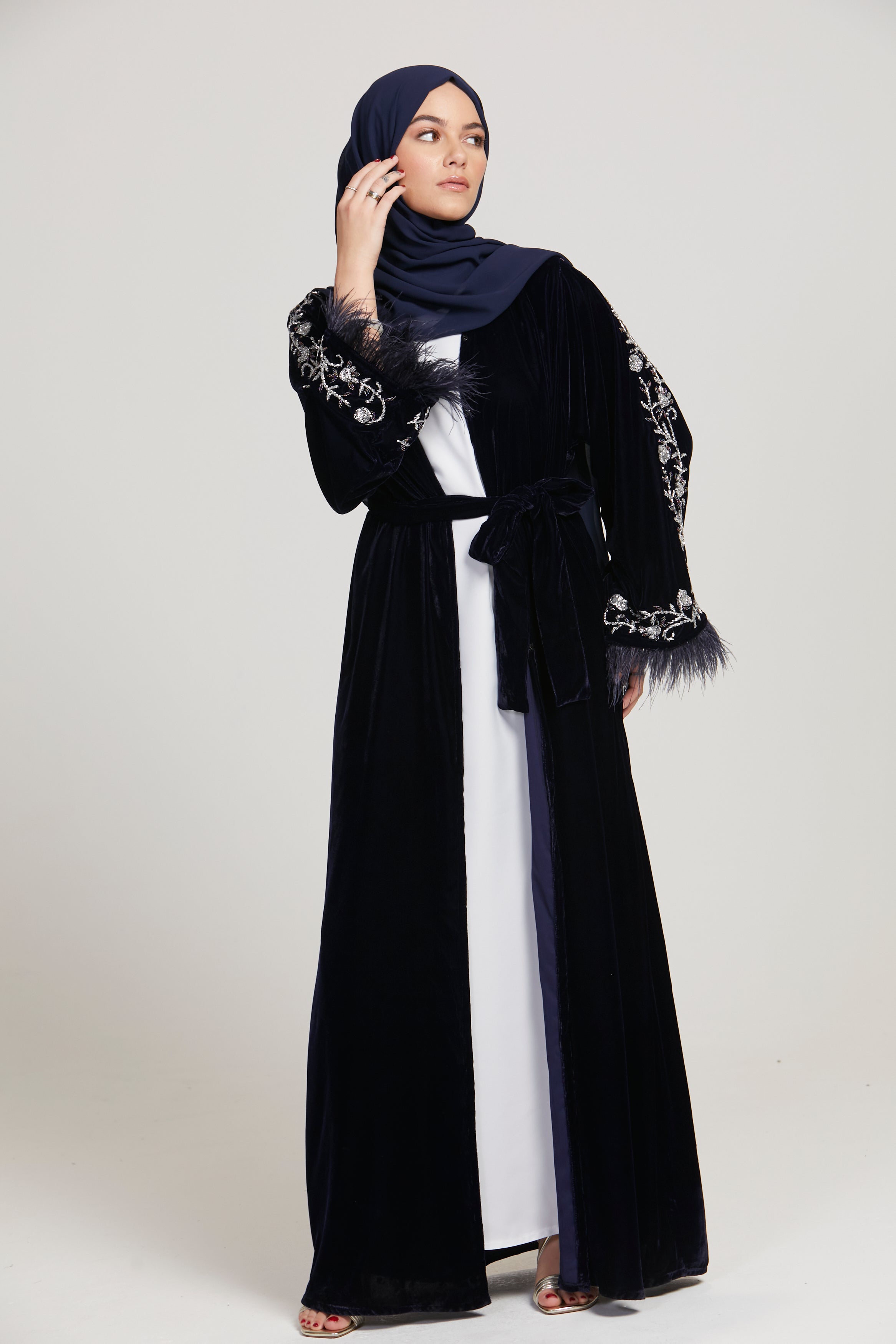 Luxury Embellished Velvet Open Abaya with Feathers - Deep Navy