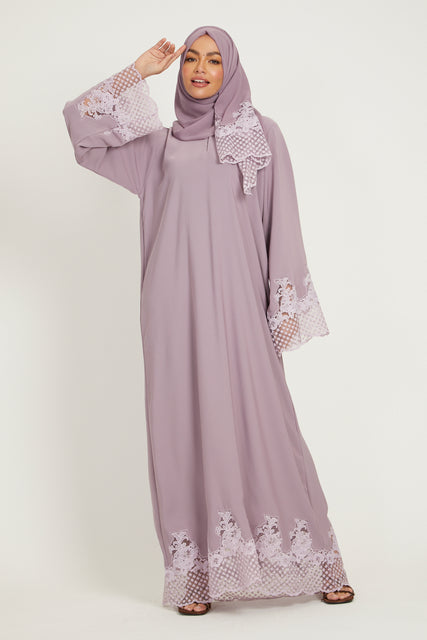 Luxury Closed Abaya with Dainty Lace Detailing - Lilac Mink